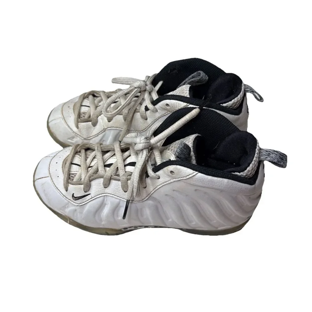 Nike Little Posite One Foamposite GS Size Youth White Black 644791-102 Size 2Y